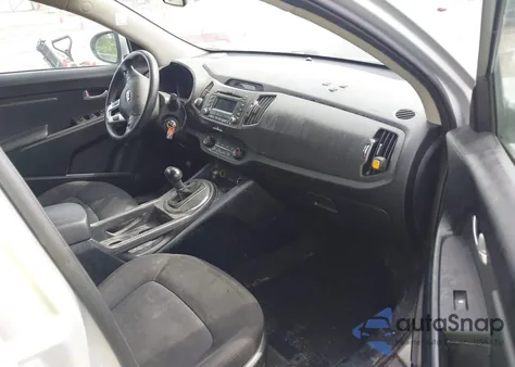 2013 Kia Sportage Lx z USA, uszkodzony, nr VIN KNDPBCA26D7447309